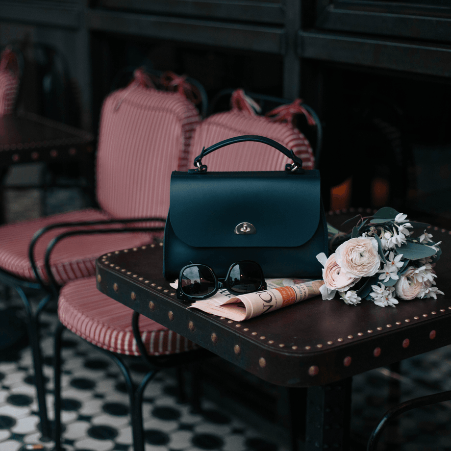 Personalised gifts: Make it truly unique. - Cambridge Satchel US Store