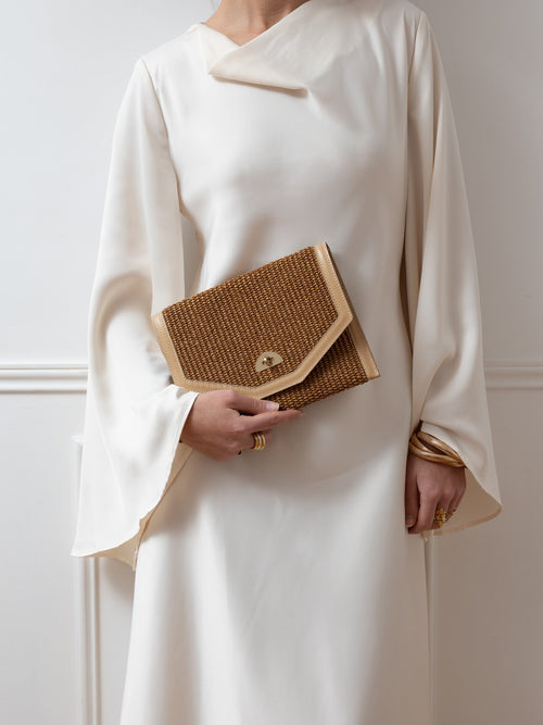 The Twist Lock Pouch - Sheepskin Goat Grain & Rafia