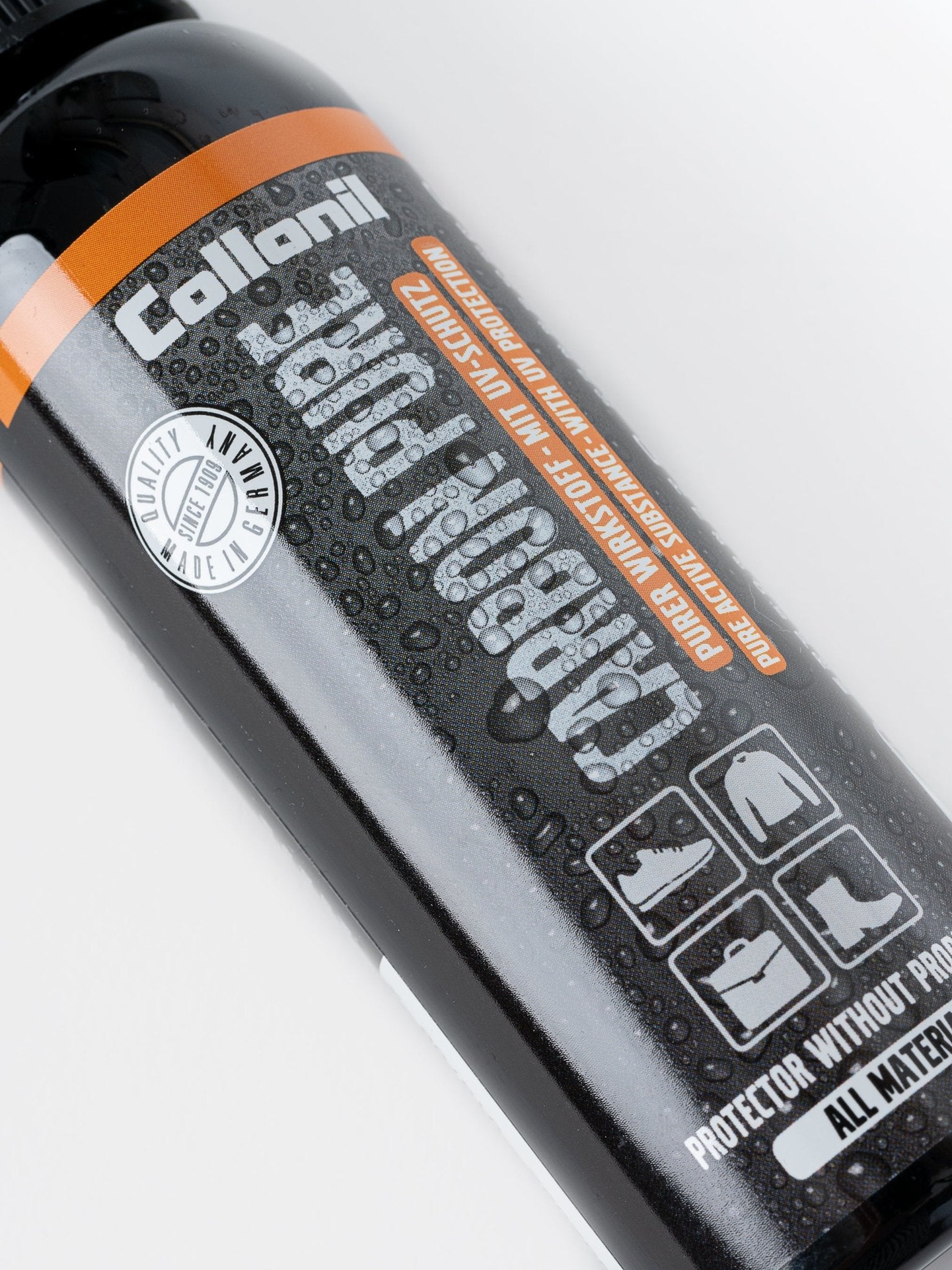 The Collonil Carbon Pure Spray - 100ml - The Cambridge Satchel Company US Store